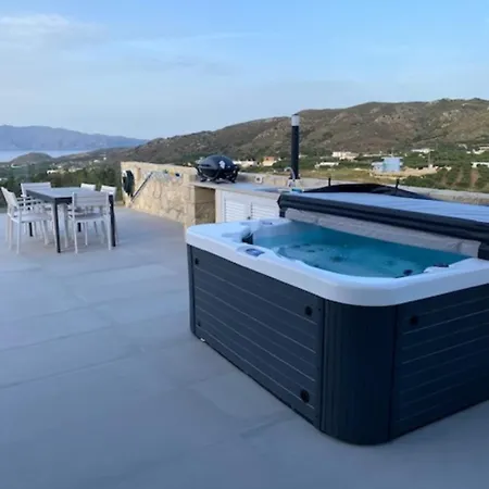 Villa Luxury New Sea Breeze With Private Pool, Jacuzzi And Playroom Gramvousá