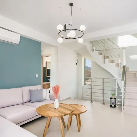 Villa Luxury New Sea Breeze With Private Pool, Jacuzzi And Playroom