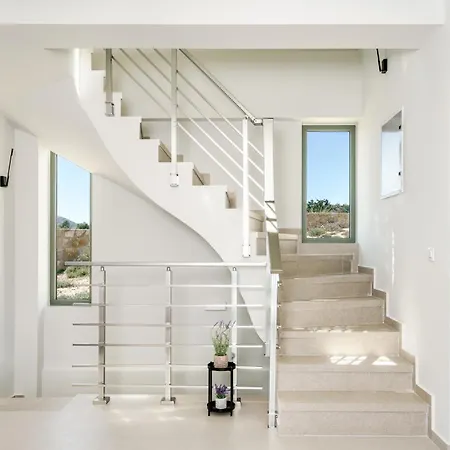 Luxury New Sea Breeze With Private Pool, Jacuzzi And Playroom *